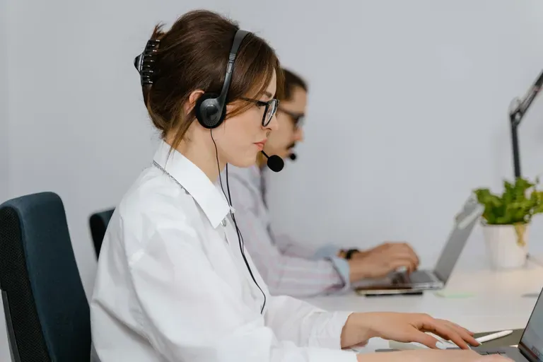 how-to-get-started-with-an-onshore-bpo-contact-center-1.webp