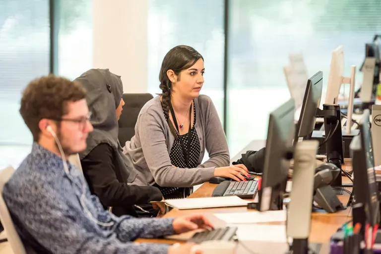the-rise-of-nearshore-and-onshore-popularity-for-bpo-services-featured.webp